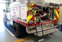 15″ Width Swing Out & Down Vehicle Ladders 15″ Width Swing Out & Down Vehicle Ladders